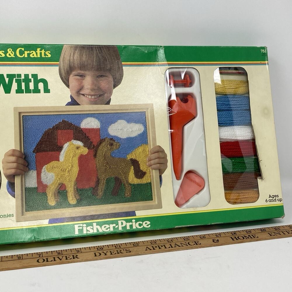 Vintage 1980's Fisher Price Color With Yarn Craft Kit Ponies #751 Hobbies Crafts - Picture 12 of 14